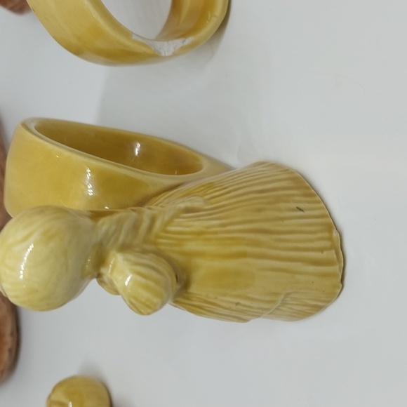 6 Signed Vintage Ceramic Napkin Holder Rings - Picture 6 of 11